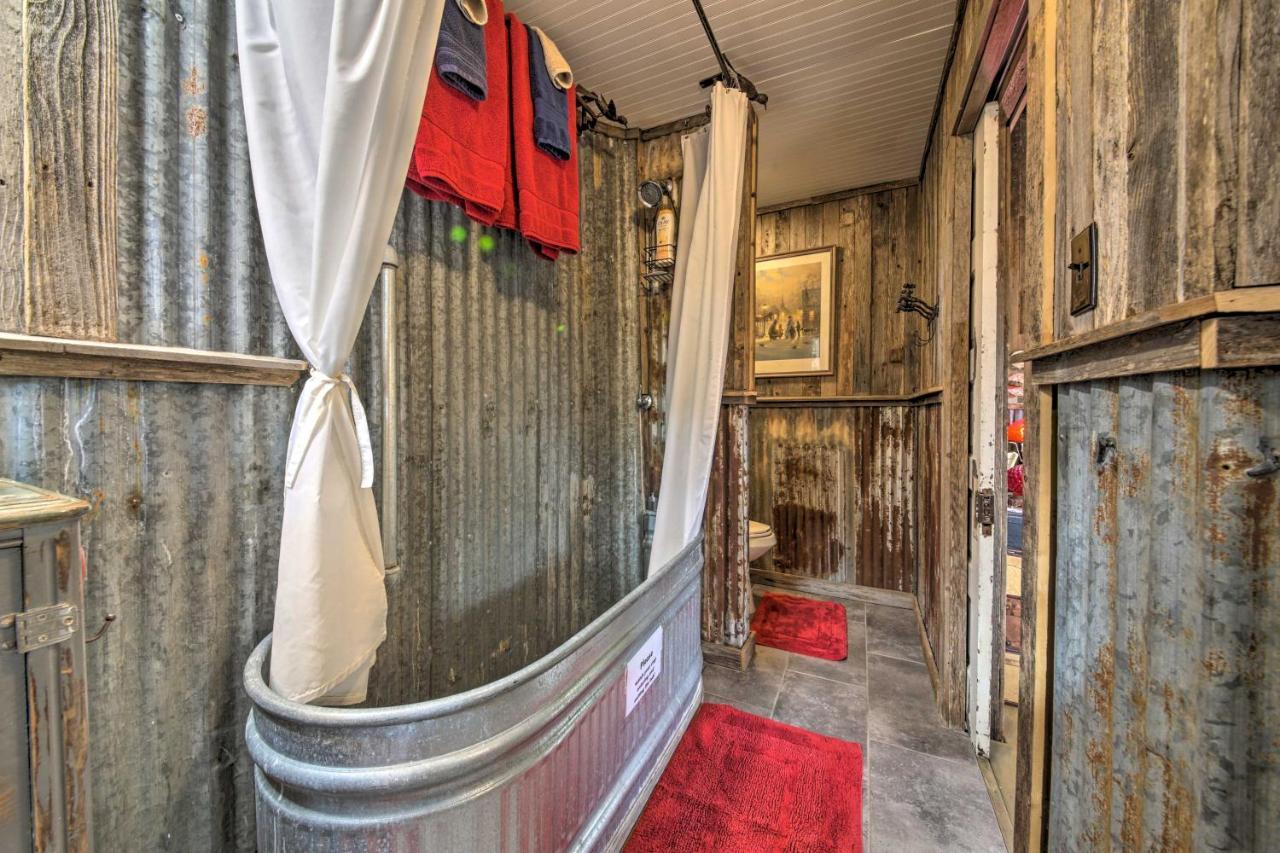 Snuggle Inn Wimberley Cabin With Fire Pit And Deck Exterior foto